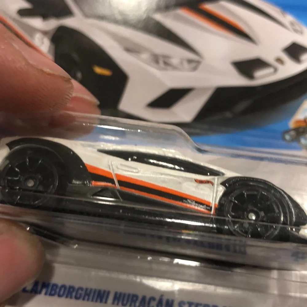 Lamborghini Huracan Sterrato Toy Car